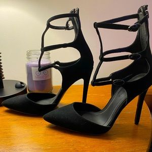 Kendall & Kylie black heels